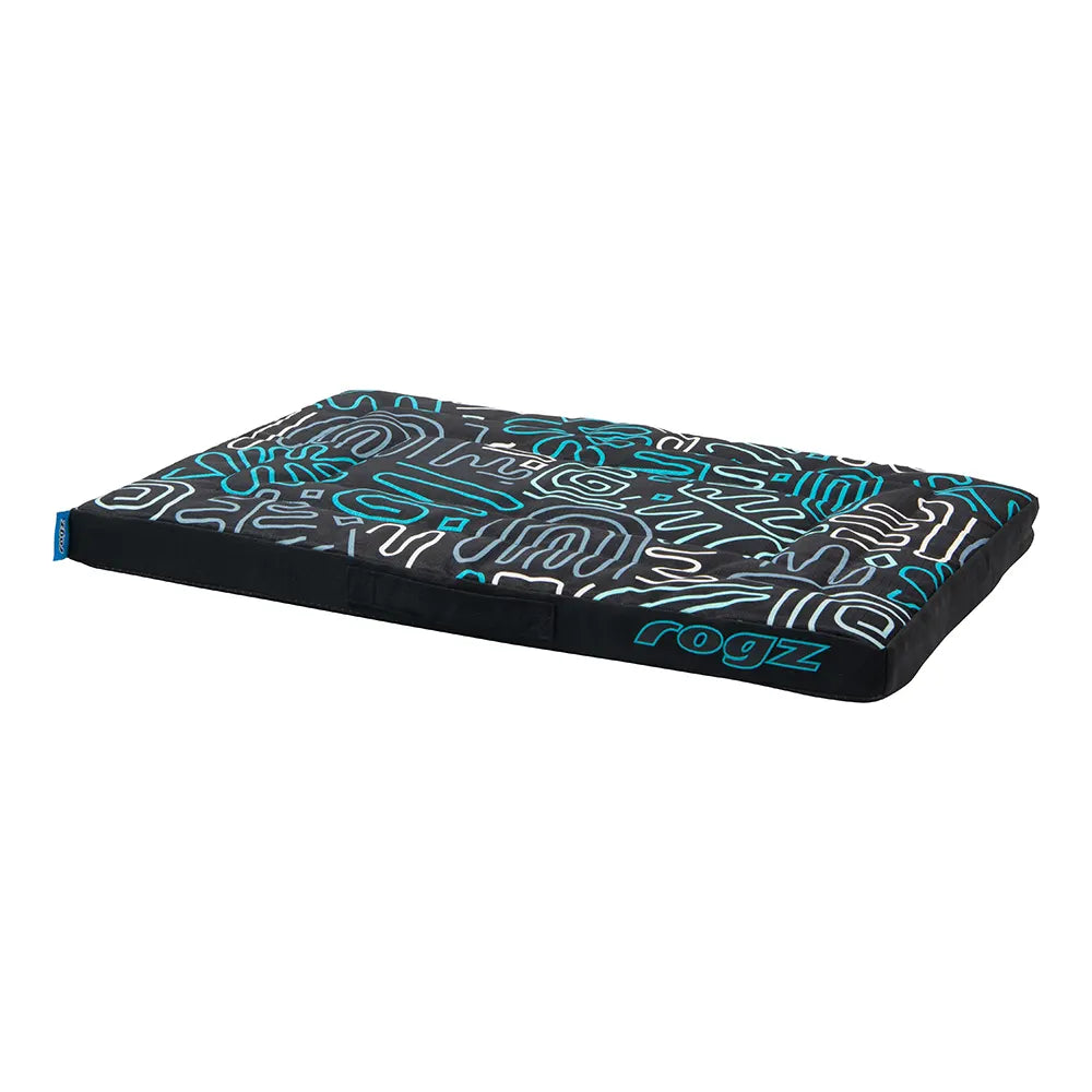 ROGZ GRAPHIX flat pet bed in black and blue pattern